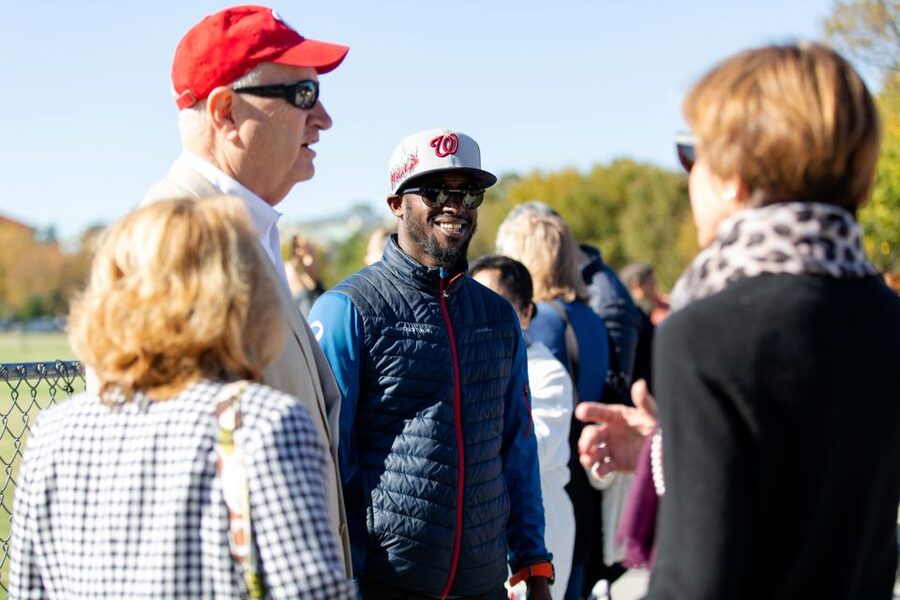 2 For 1! DC Highlights & Arlington Cemetery Tour Bundle - Guides, bus transport, and the pace of the day