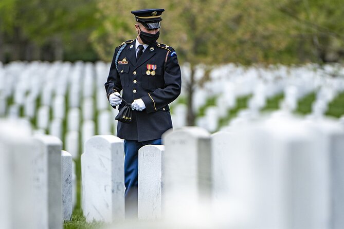 2-Hour Arlington Cemetery Guided Walking Tour - Other memorials and unexpected discoveries