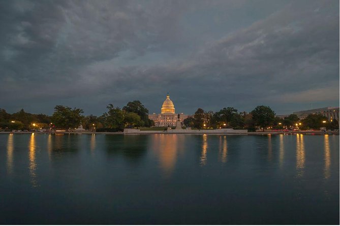 3-4 Hour Private DC City Moonlight Tour by Van - The White House closes the evening
