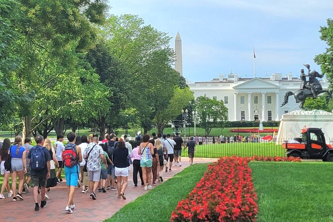 4-Hour Guided Tour in Spanish to Discover Washington DC - Vietnam and Korean War memorials