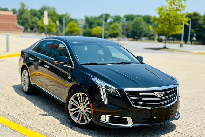 Airport Transfer from Ronald Reagan -Airport DCA to Washington DC - Meeting your chauffeur at Ronald Reagan National Airport