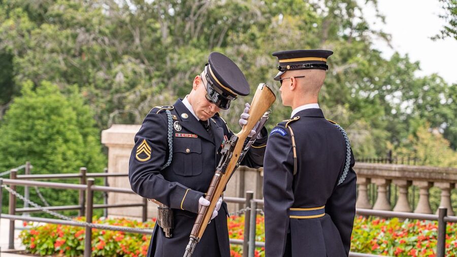 Arlington Cemetery: Changing of the Guard & Small-Group Tour - Why the Changing of the Guard matters
