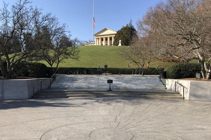 Arlington Cemetery Private Tour - The Tomb of the Unknowns and changing of the guard
