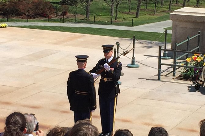 Arlington Cemetery Private Tour - Graves that make the visit personal