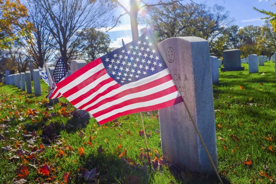 Arlington Cemetery Walk with National Mall Night Bus Tour - The biggest practical risk is meeting-point confusion