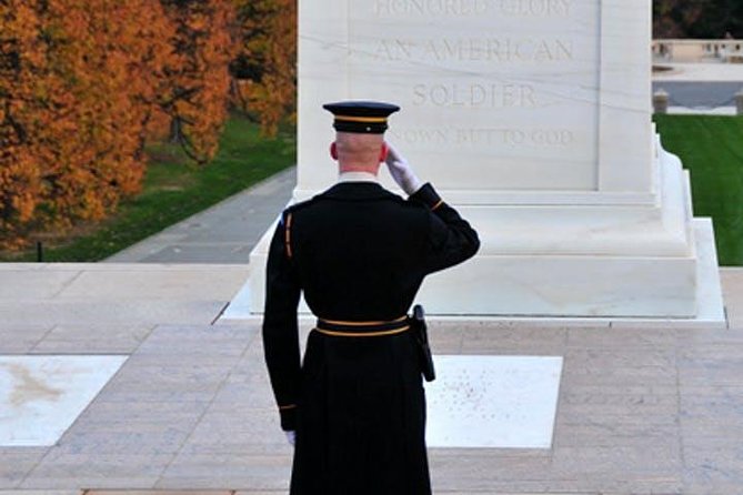 Arlington Cemetery with Changing of Guards & Tomb Unknown Soldier - Who will enjoy this Arlington tour most?