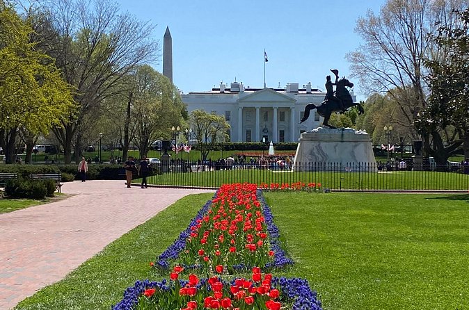 Beyond the Closet Walking Tour - Dupont Circle and the bookstore that helped build community