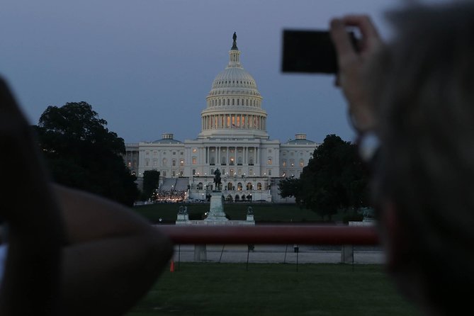 Big Bus DC: Monuments & Memorials Night Tour by Open-top Bus - Who will enjoy this most