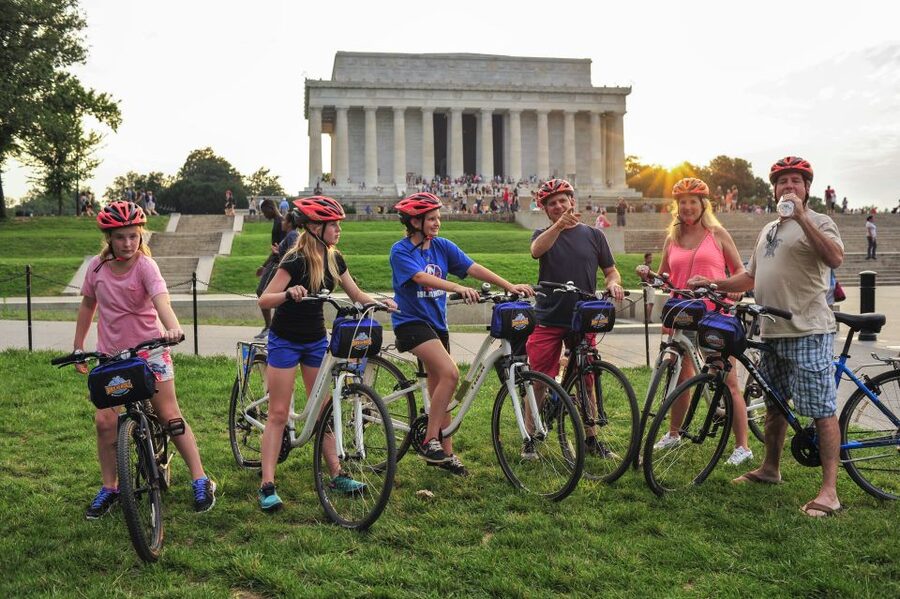 Bike Tour: Capitol Hill, Lincoln Memorial, National Mall - The Archives and the White House