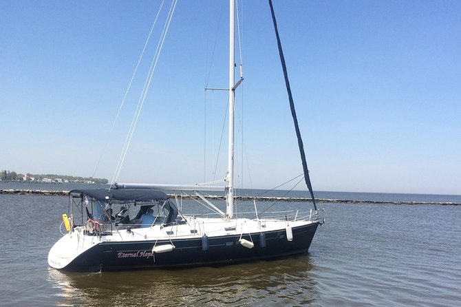 Chesapeake Bay Private Cruise - Choosing between sailing and simply relaxing
