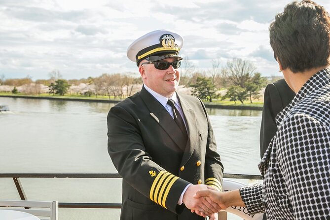 City Cruises DC: Scenic Buffet Lunch Cruise - Reagan National Airport and the Potomac shoreline