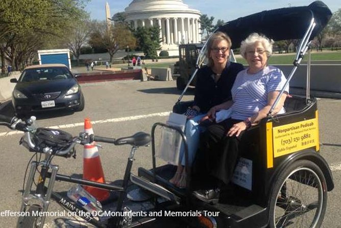 Classic Monuments & Memorials Tour - Lincoln Memorial: the tour’s longest single monument stop