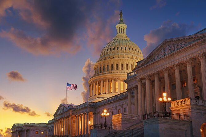Dark History: Scandals of Capitol Hill Evening Walking Tour - Why Capitol Hill works so well after dark