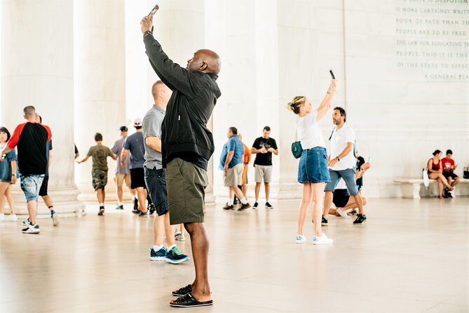 DC Combo: Narrated Scenic Boat Cruise & National Mall Bus Tour - Martin Luther King, Jr. Memorial and the Vietnam Wall