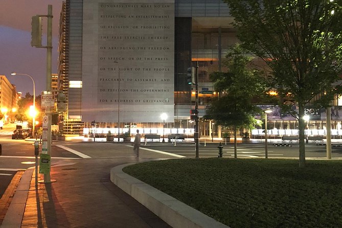 DC Lights Night Tour - Starting at Capitol Hill and the National Mall