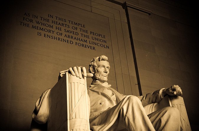 DC Lights Night Tour - Group size, timing, and the practical details