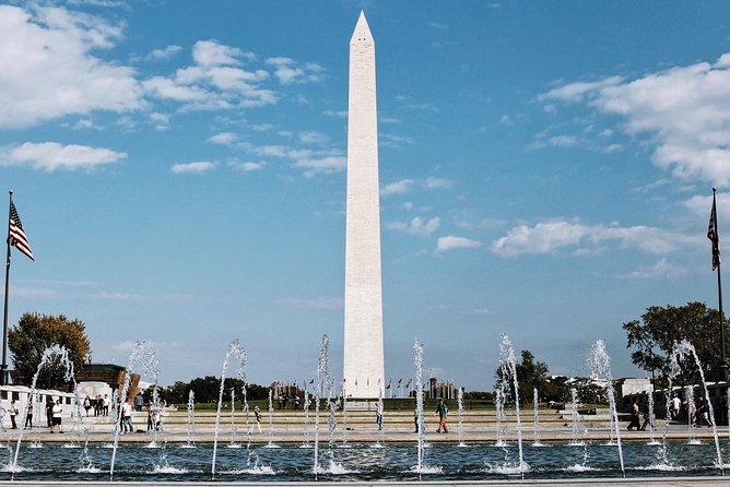 DC Mall w/ Washington Monument Ticket Exclusive Guided Tour - Entering the Washington Monument on your own