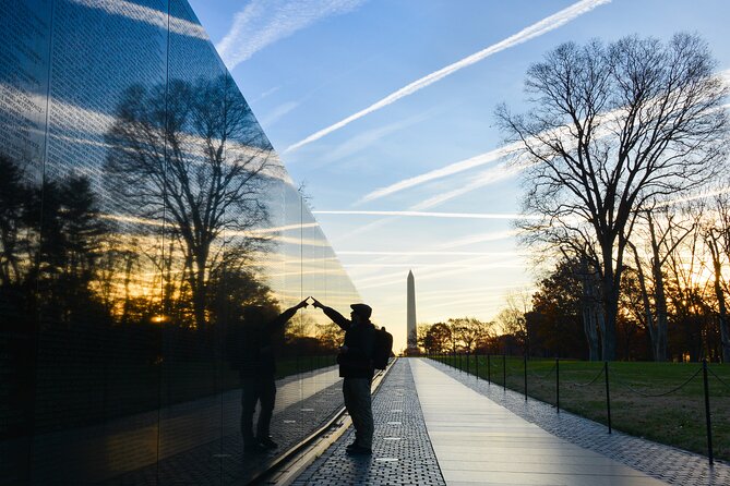DC Monuments Walking Tour: Small Group, Big Ideas - Reading the World War II Memorial