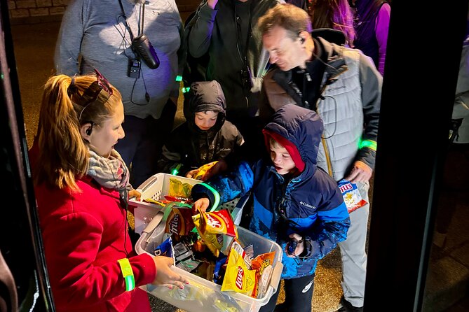 DC Night Tour With Magic LED- Pick Up/Drop, Snacks, LED Bracelets - Why a night tour works so well in Washington