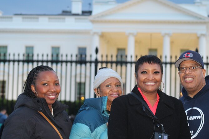 DC Night Tour With Magic LED- Pick Up/Drop, Snacks, LED Bracelets - Washington Monument and World War II Memorial