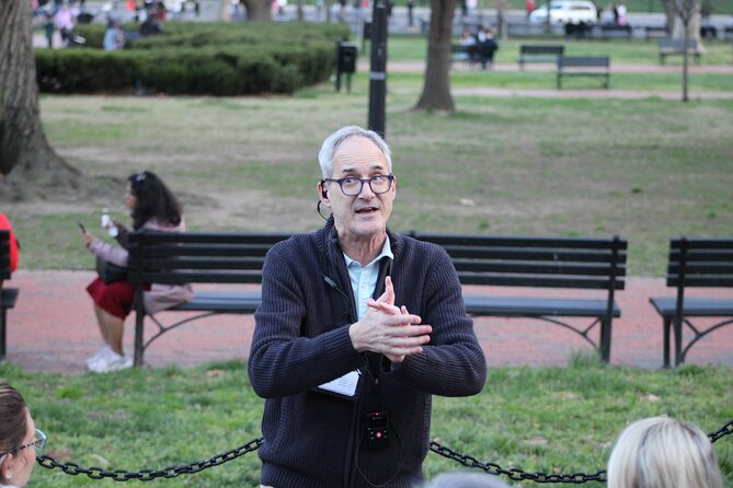 Discounted DC Day Tour Highlights In Full Colors- Free Snacks - World War II Memorial, 15 minutes