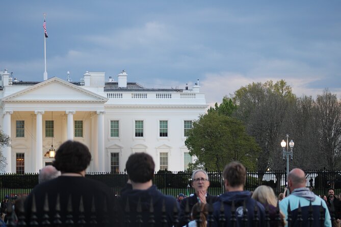 Discounted DC Day Tour Highlights In Full Colors- Free Snacks - Lincoln Memorial, 20 minutes