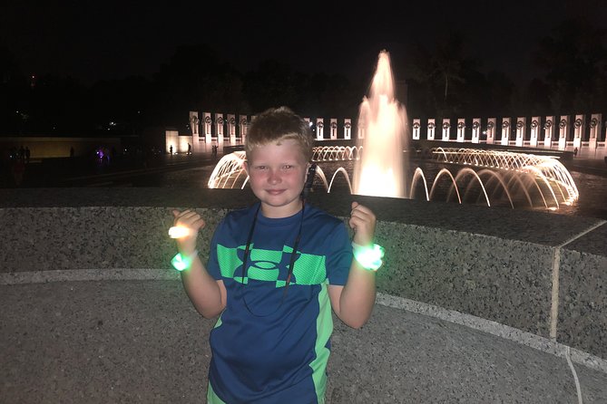 Discounted DC Night Tour With Magic LED- Snacks, LED Bracelets - Jefferson Memorial under the dome