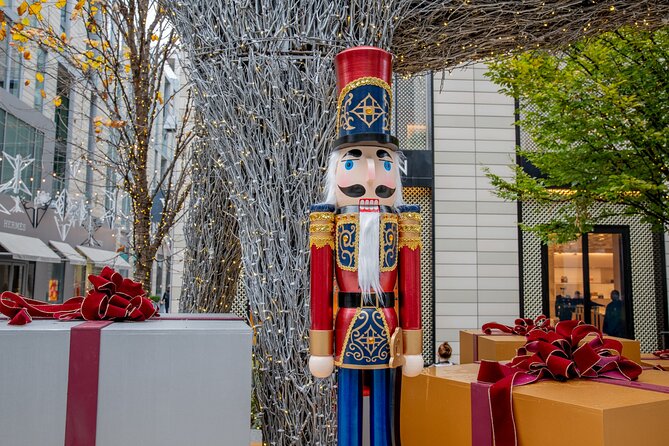 Downtown DC Holiday Tour: Lights, Decorations & Festive Cheer - Key points at a glance
