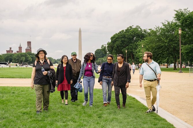 Essential Smithsonian Tour with NMAAHC Timed Entry - The pace, walking, and family fit