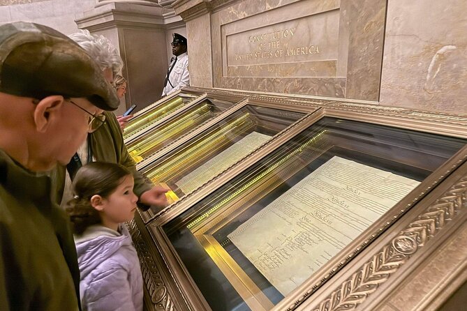 Family Friendly National Archives Building Private Tour - Meeting America’s founding documents