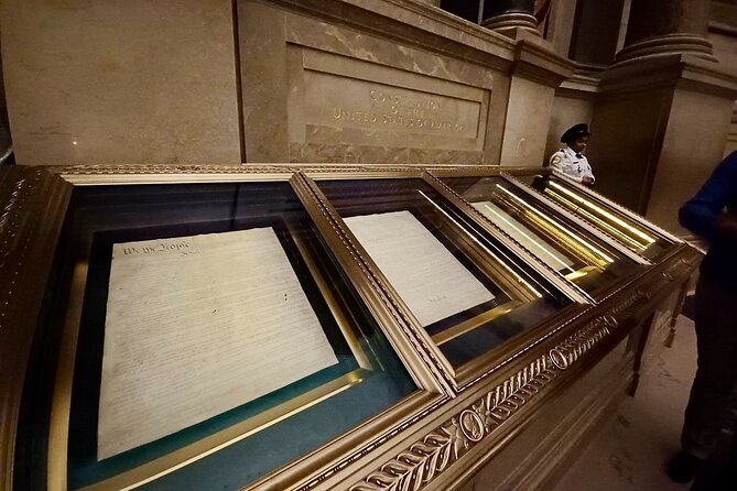 Family Friendly National Archives Building Private Tour - What you see during the two-hour visit