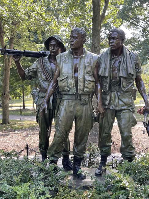 From NYC: Washington DC 1 Day Tour and Free Time for Museums - Iwo Jima, Georgetown, and the city beyond the Mall