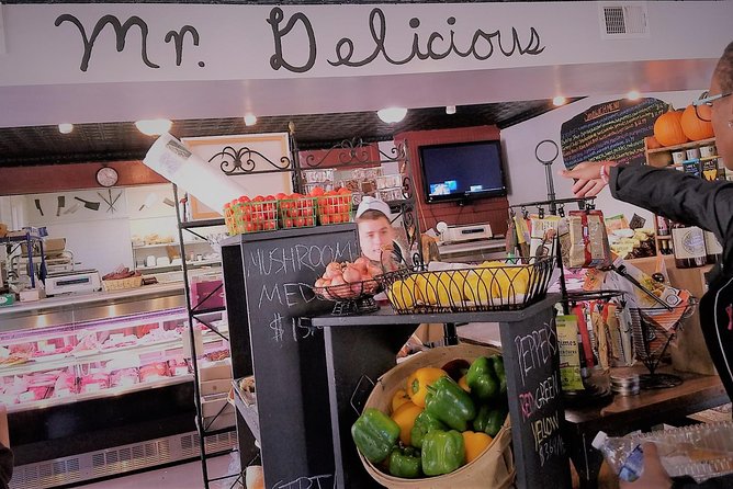 Georgetown Foodie Culinary Tour & Neighborhood Walk - The C&O Canal and Georgetown’s working past