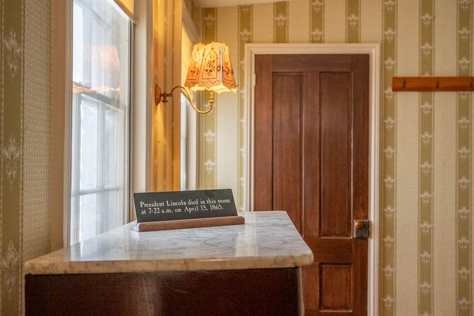 Lincoln Assassination with Ford's Theatre & Petersen House Entry - What the $62.10 price includes
