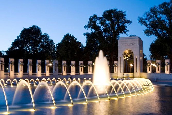 Moonlight Tour of Washington DC - Jefferson Memorial around the Tidal Basin