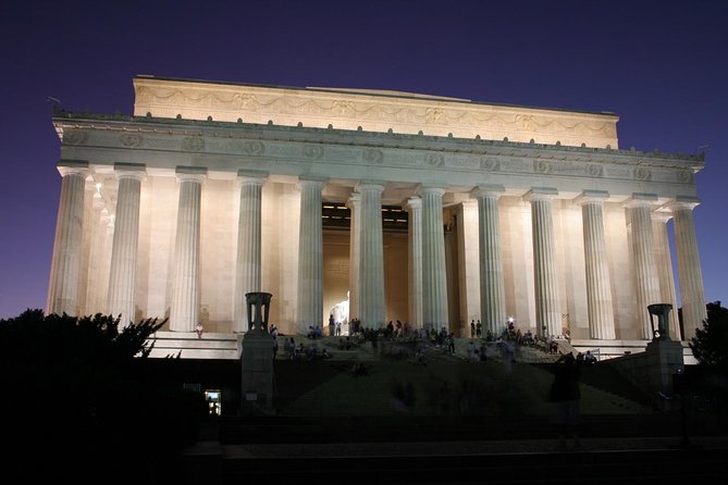 Moonlight Tour of Washington DC - The White House at 6:30 in the evening