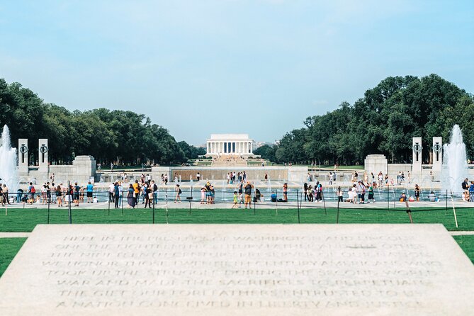 Narrated Boat Cruise & DC Bus Tour with 10 Stops, Entry Tickets - A practical way to see a spread-out capital
