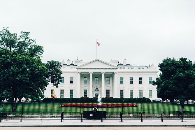 Narrated Boat Cruise & DC Bus Tour with 10 Stops, Entry Tickets - Georgetown lunch and the seasonal boat ride