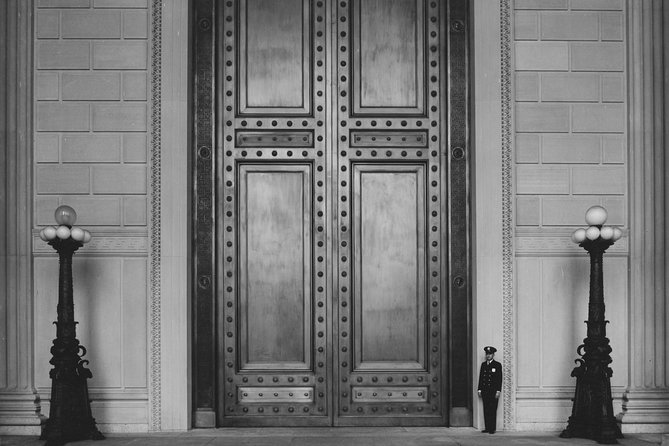 National Archives + National Portrait Gallery Tour 6ppl Max - The Bill of Rights and the question of citizenship