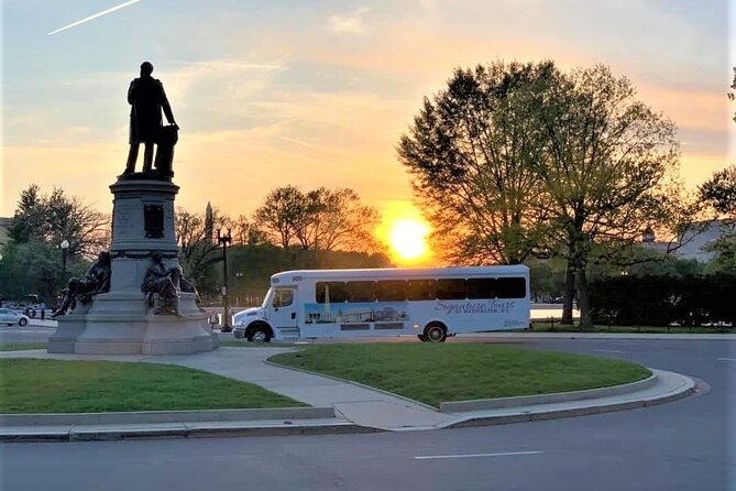 National Mall Night Tour with 10+ Monuments (Public or Private) - The Martin Luther King Jr. Memorial
