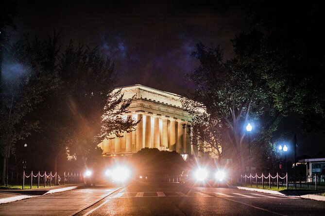 National Mall Night Tour with Washington Monument & 2 Museums - What this 7:30 pm tour is really like