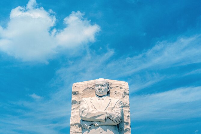 National Mall Tour with 10+ Stops, Boat Cruise, Entry Tickets - Winter brings more memorials instead of the boat