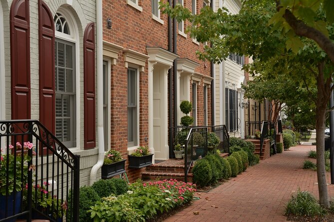 Old Town Alexandria in a Day with Round Trip Ferry Cruise - Christ Church, where Washington worshiped
