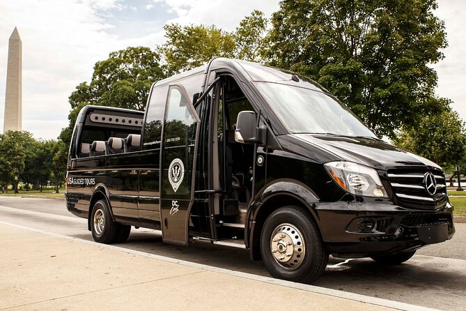Open-Top or Glass-Top National Mall Bus Tour Plus Seasonal Cruise - Lincoln and Vietnam, the emotional center of the tour