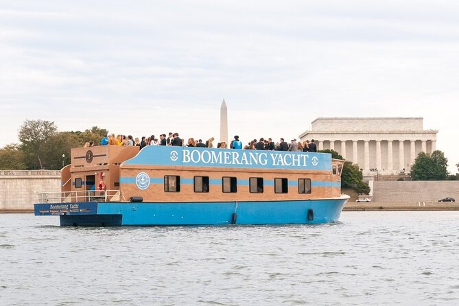 Party Yacht Cruise along Potomac River - A Potomac cruise with a party-first feel
