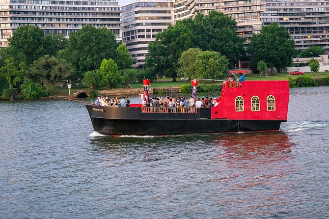 Pirate Ship Treasure Hunt Cruise with Face Painting - The best age and family fit