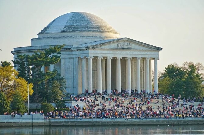 Private 3 Hour Highlights Tour Washington DC for up to 10 Guests - The Korean and Vietnam memorials change the pace