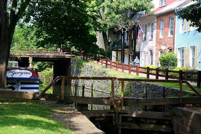 Private 4-Hour Walking Tour Exploring Historic Georgetown - The C&O Canal and Georgetown’s working past