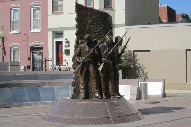 Private Black History Tour Washington DC for up to 10 Guests - The African American Civil War Memorial and Museum