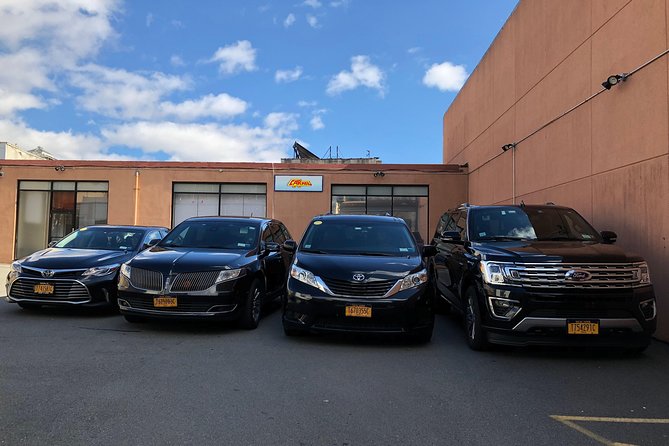Private Departure Transfer to Washington Reagan Airport DCA - Pickup from your hotel, not a street corner